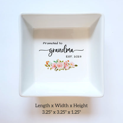 Personalized Baby Reveal Announcement for Grandma - Ceramic Jewelry Dish Ring Holder