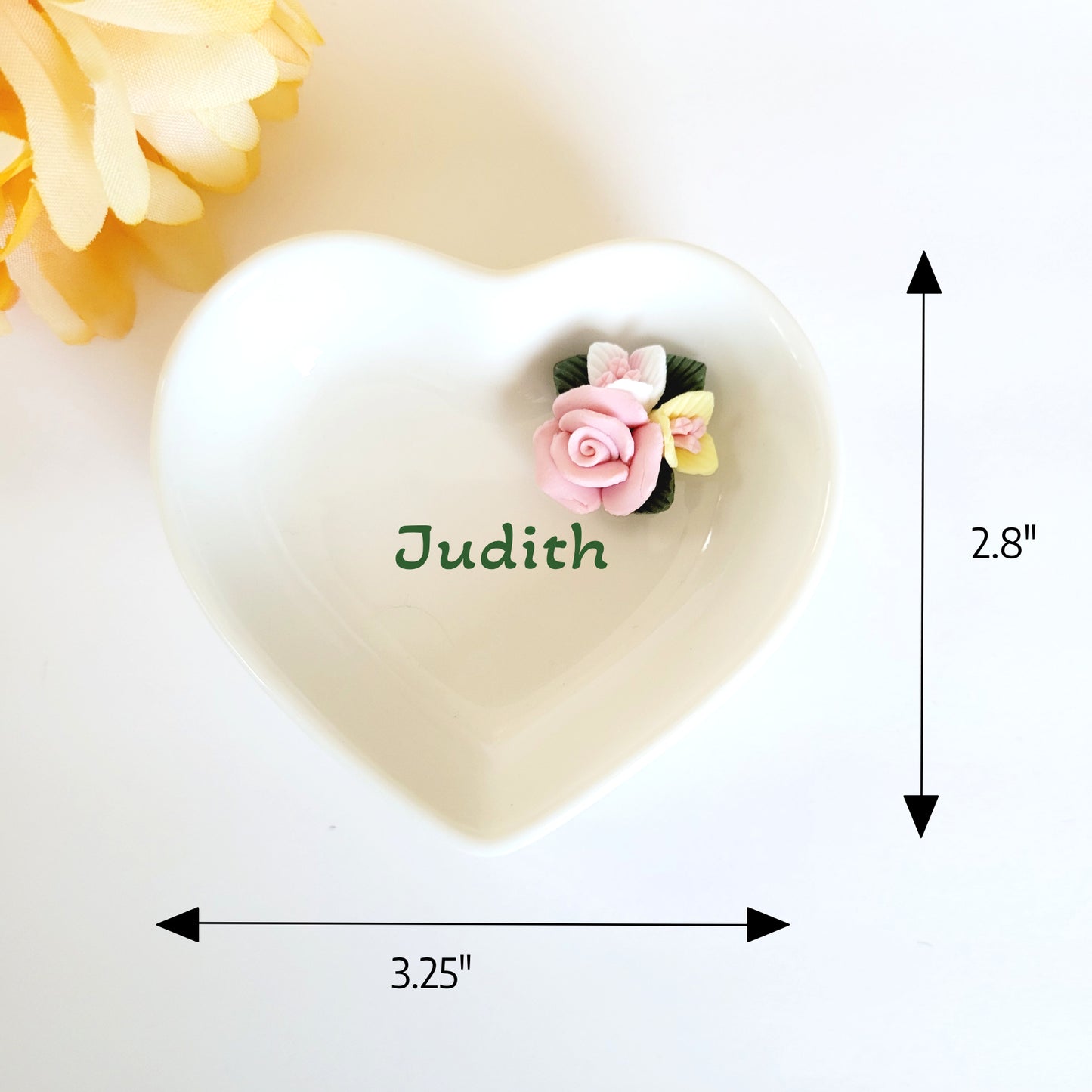 Personalized Name Ceramic Jewelry Holder with Clay Flower - Elegant Mother's Birthday Daughter Grandmother Gift - Hair Accessories Storage