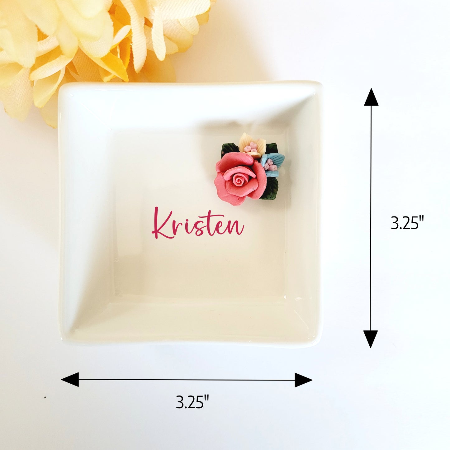 Personalized Name Ceramic Jewelry Holder with Clay Flower - Elegant Mother's Birthday Daughter Grandmother Gift - Hair Accessories Storage